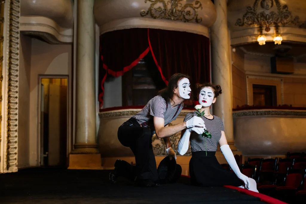 cuales-son-los-elementos-del-teatro